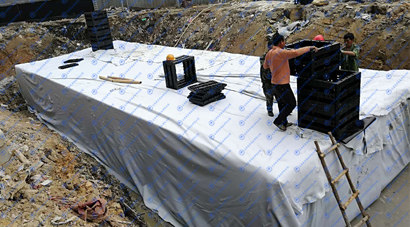 余政儲(chǔ)出2015（35）號(hào)地塊